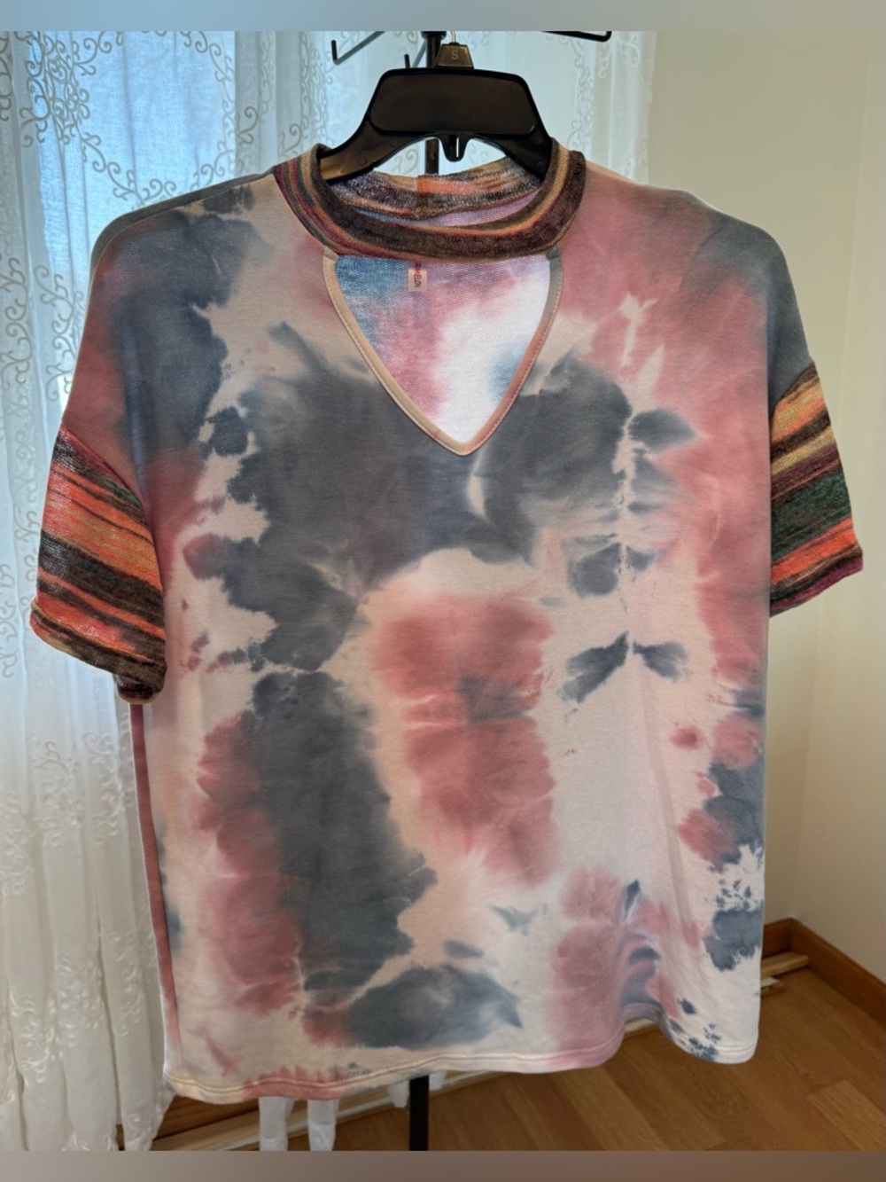 NWOT Women’s Oversized Boutique Knit Short Sleeve Shirt, Size Small